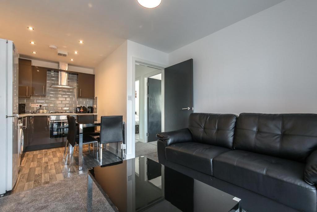 Ilivsidney Apartment Liverpool Exterior photo